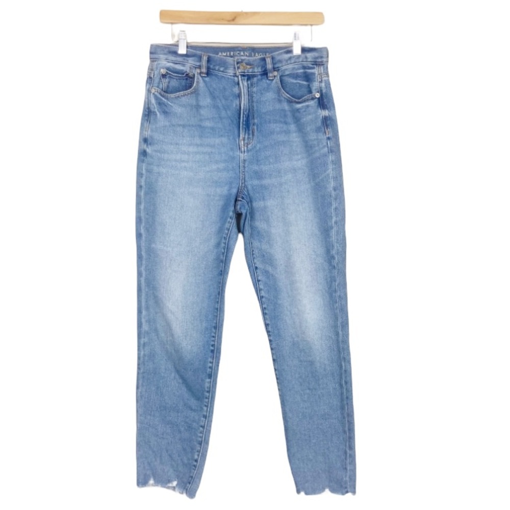 American Eagle High Waisted Mom Jeans Sz 10